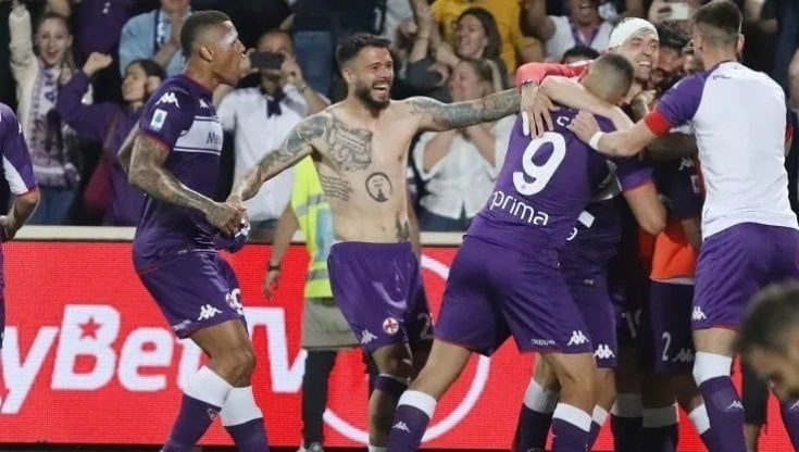 In malattia ma allo stadio: l’assist del giudice che salva dal licenziamento il tifoso assenteista