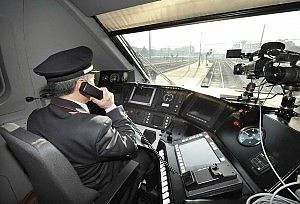 Trenitalia, inchiesta della procura<br />sul macchinista unico ai comandi