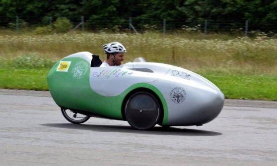 Velomobile, l'auto a pedali per muoversi fuori citt&agrave;