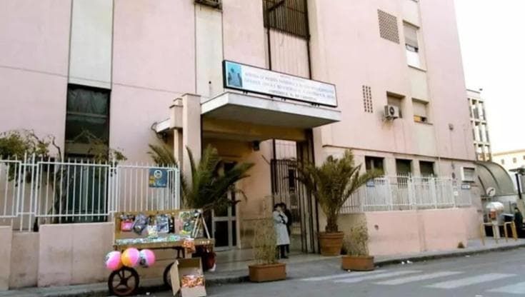 Difterite, genitori no vax di Anna Rosa denunciano i tre ospedali di Palermo che l’hanno curata