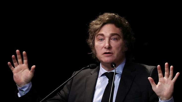Argentina, Milei ci ripensa: verrà in Italia per il G7 ma non andrà al summit per l’Ucraina in Svizzera