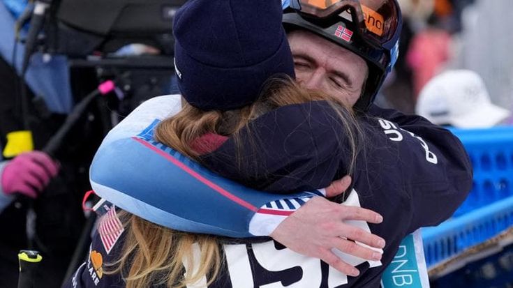 Kilde torna in gara 684 giorni dopo aver rischiato la vita: Shiffrin si commuove al traguardo