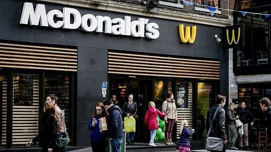 "Basta McDonald's e kebab in centro": una legge per salvare la Grande bellezza