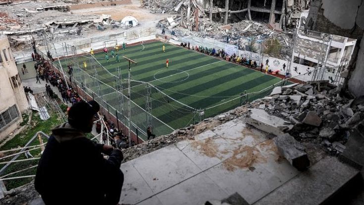 Il calcio torna a Gaza, ma lo sport palestinese è distrutto: “Giocare in sicurezza è nostro diritto”