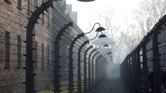 La giornata della memoria: "Mai più l'orrore di Auschwitz" 