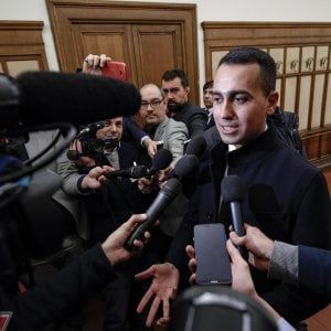 Pensioni d'oro, tagli dal 10 al 40%. Colpiti gli assegni sopra i 90 mila euro lordi. Ma la Lega non ci sta
