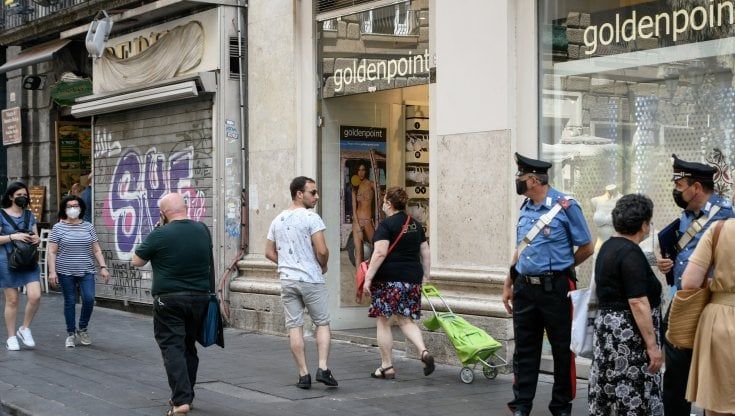 Saldi in Campania, pochi acquisti nella prima giornata