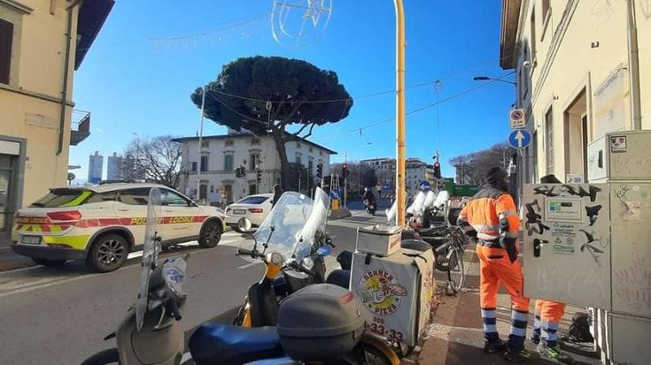 Lavori su Ponte al Pino, primo giorno di chiusura: code e traffico deviato