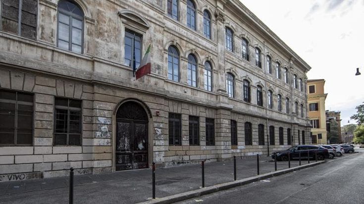 Liceo Righi, dopo le polemiche rinviato l’incontro su Gaza con gli attivisti della Flotilla