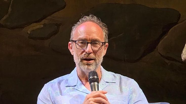 Jimmy Wales: “Wikipedia è l’antidoto ai social”
