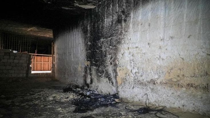 Investigatori nella grotta in cui è stato trovato il cadavere: cercano tracce di Francesco Diviesti