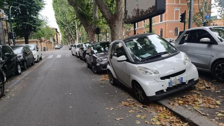 Prati, il quartiere della sosta selvaggia: “Per un giorno in garage ci chiedono fino a 30 euro”