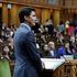 Canada, Justin Trudeau boicottato in Parlamento: le donne gli voltano le spalle