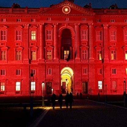Reggia di Caserta "in rosso" per la Giornata contro la violenza sulle donne