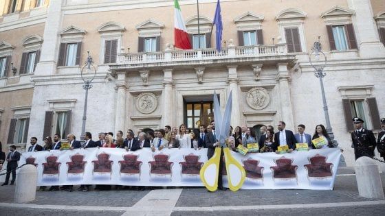 Raggiunto il quorum per il referendum, si blocca il taglio dei parlamentari