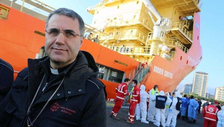 L'arcivescovo di Palermo, Lorefice: "Migranti respinti in Libia, l'Italia dica basta a questa barbarie"