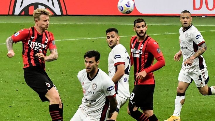 Corsa Champions: il Napoli scavalca la Juve, il Milan ora deve vincere