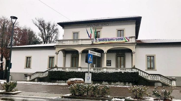 Tangenti su varianti urbanistiche, nove arresti per corruzione in Brianza. C’è anche il “geometra di Berlusconi” Francesco Magnano