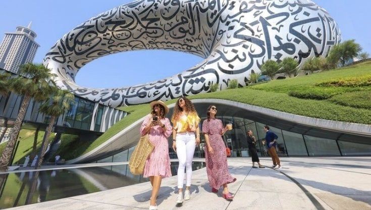 Dubai premiata come migliore destinazione al mondo: 12,82 milioni di visitatori internazionali nel 2022