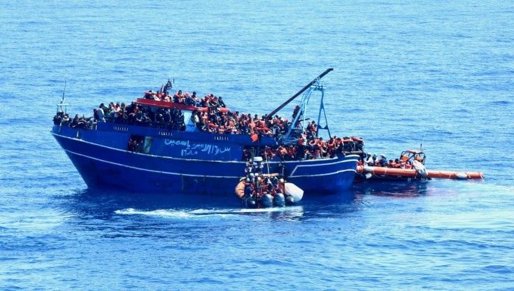 Migranti, la Geo Barents soccorre peschereccio con 600 persone