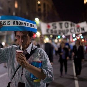 L'Argentina "dribbla" il martedì nero e fa il pieno di 28 miliardi di bond 