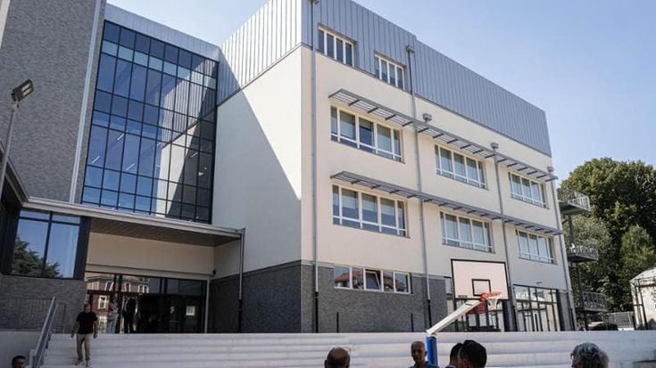 Via Catone, inaugurata la scuola media ecologica e polivalente