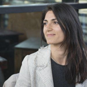 Olimpiadi a Roma, la Raggi: "Nessun pregiudizio ma pensiamo prima a ordinario". Malagò: "Incontro molto positivo"