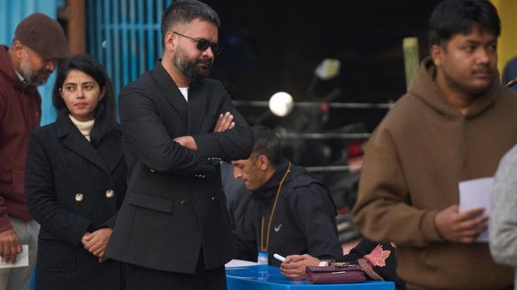 Il Nepal al voto dopo le proteste della Gen Z: l’ex rapper tra i favoriti