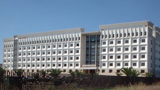 Siracusa, pm "positivo" al virus. Chiuso il palazzo di giustizia