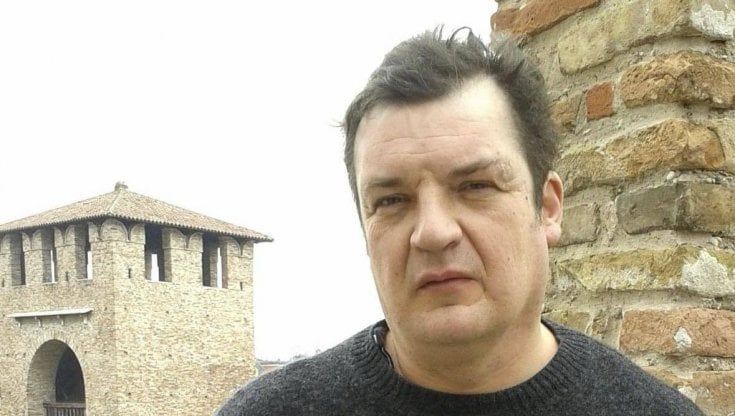 Morto per il rogo dell'auto filmato da chi poteva soccorrerlo, domani i funerali a Cortona