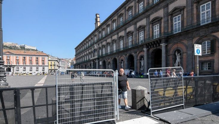 G20, oggi scattano divieti e controlli: via auto, moto e cassonetti da Chiaia