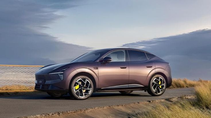 Xpeng presenta L03 il Suv coupé con l’IA pronto per l’Europa