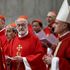 Dal conclave all’accusa di violenza sessuale, il cardinale López Romero si sospende: era un papabile