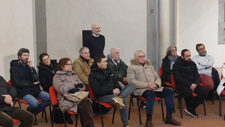 Perizie e un dossier, San Frediano va all'attacco su voragine e crepe nelle case
