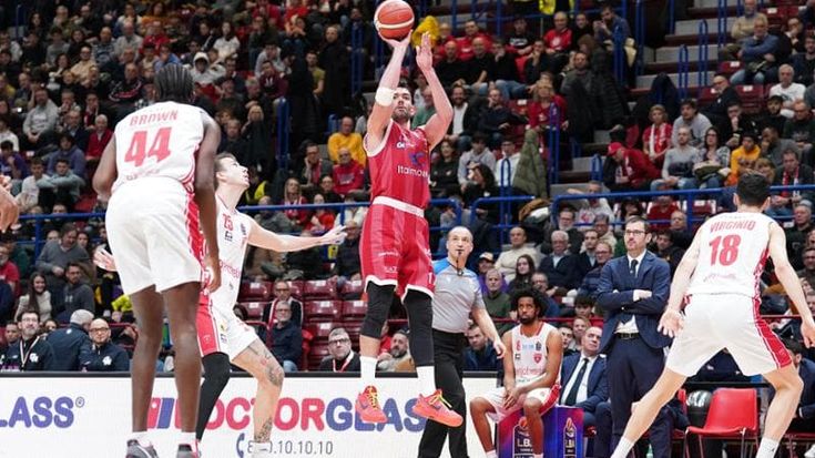 Basket, serie A: Brescia e Virtus Bologna sconfitte, Milano e Venezia agganciano il secondo posto