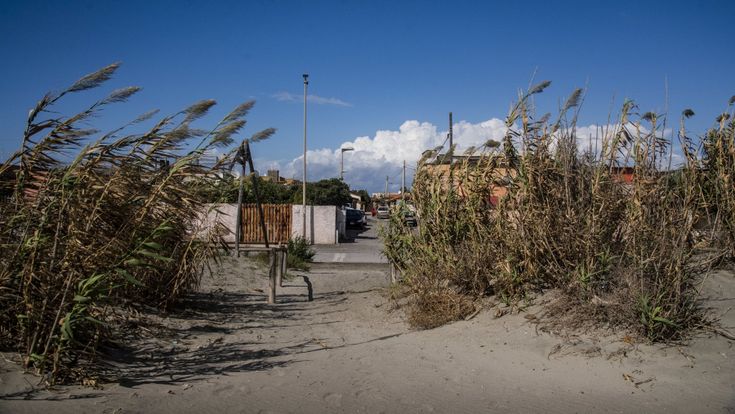 Vita (precaria) all'Idroscalo di Ostia