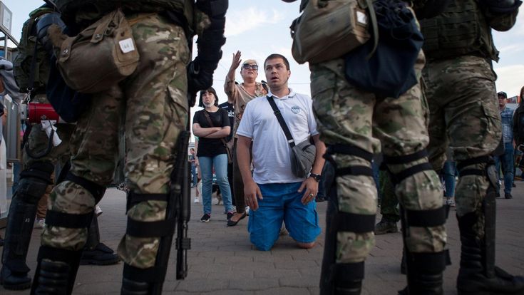 Bielorussia, l'appello di Aleksievich: “Il mondo non ci lasci soli contro il dittatore”