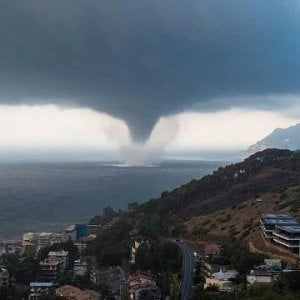 Salerno, lunedì 28 settembre scuole chiuse