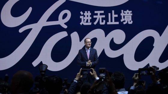 Usa-Cina, schiaffo di Pechino: multa alla società locale della Ford