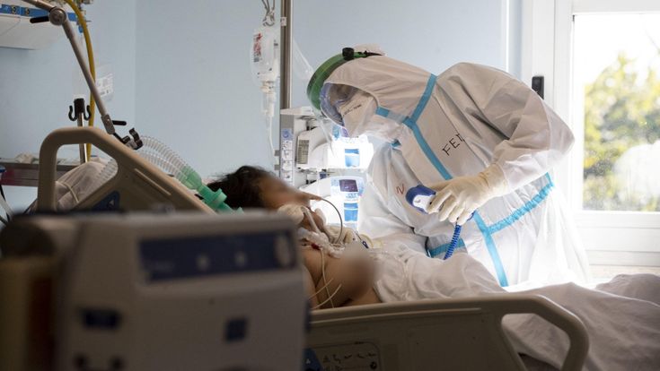 Terapie intensive, Vergallo: “Con il personale a disposizione possiamo attivare al massimo settemila posti”