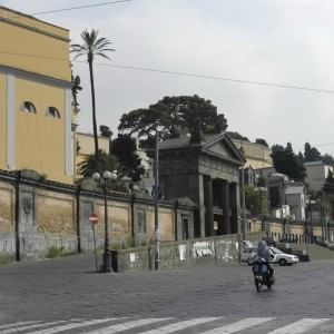 Scognamiglio: "Contro il racket, chiudere i cimiteri"