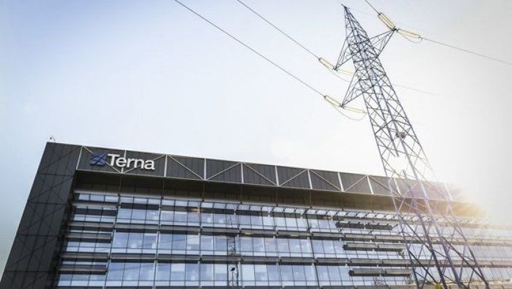 Terna: consumi elettrici italiani pari a 316,8 Twh nel 2022