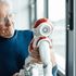Contro la solitudine degli anziani il Giappone usa un robot