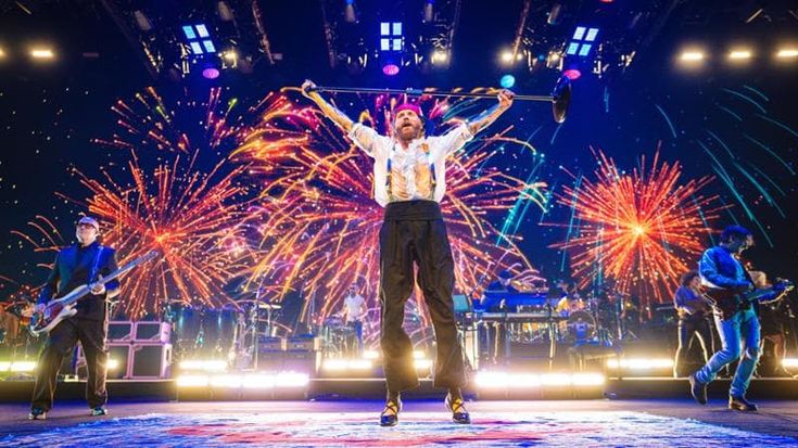 Jovanotti: “Una carovana musicale in giro per il mondo, il mio destino è far ballare”