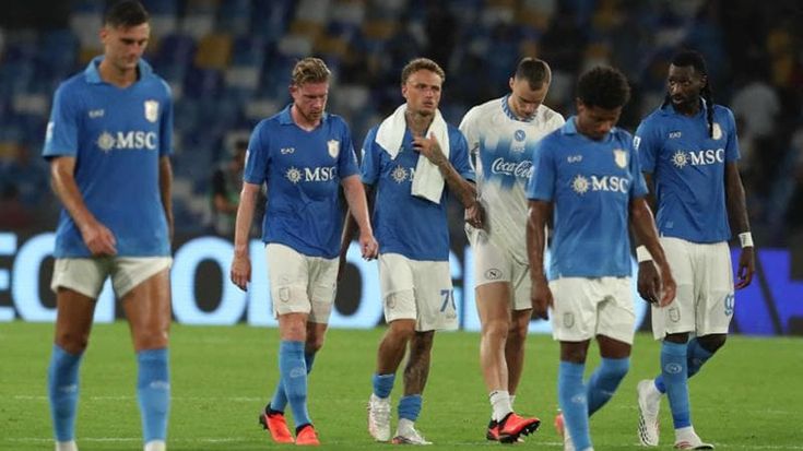 Il Napoli delude il Maradona: il Como vince 2 a 1