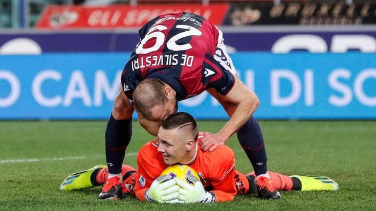 La squadra vola e ora calano pure gli stipendi