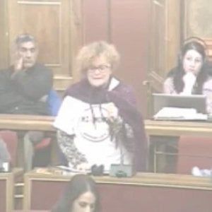 Ragusa, i 5 stelle sospendono la consigliera Marabita  