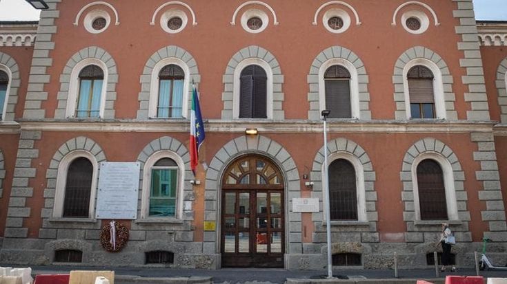 Due morti e tre malori in un giorno a San Vittore: controlli per l’ipotesi droga