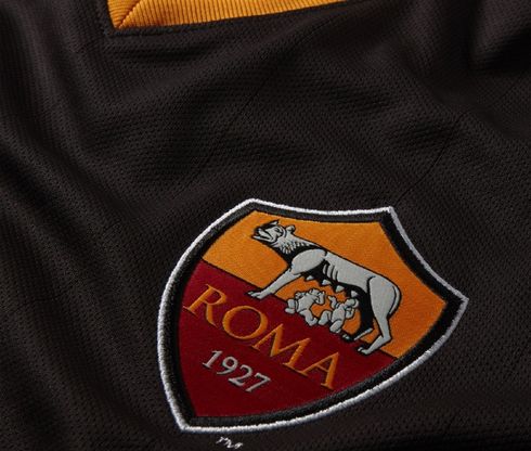 Roma, la terza maglia &egrave; nera