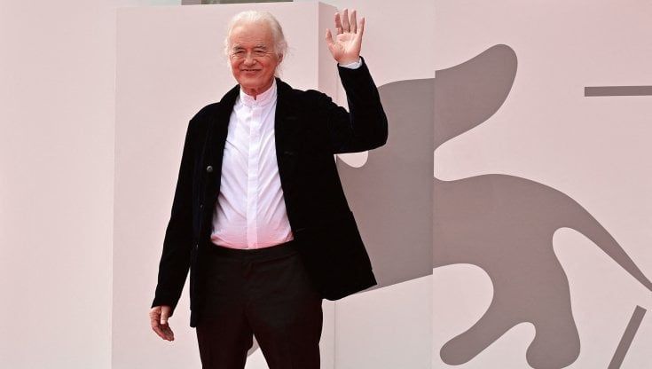 Venezia 78, standing ovation per Jimmy Page: "Coi Led Zeppelin era tutto improvvisato"